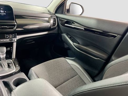 Certified 2024 Kia Seltos S image 22