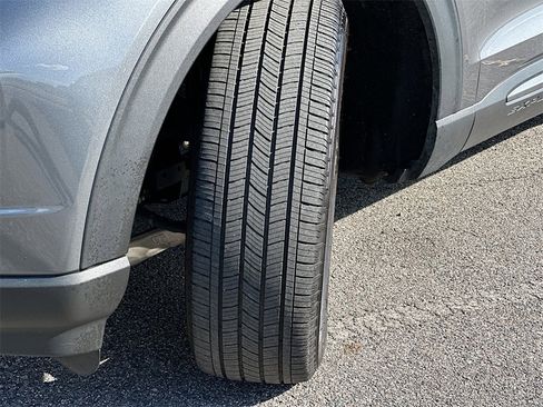 Used 2023 Ford Explorer XLT w/ Equipment Group 202A image 25