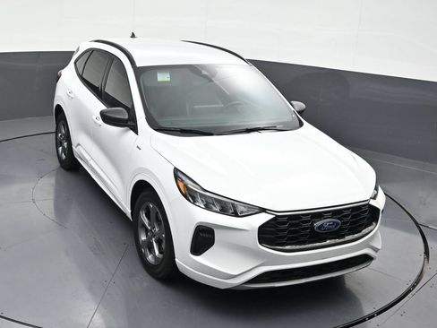 Used 2023 Ford Escape ST-Line w/ Tech Pack #1 FWD image 21