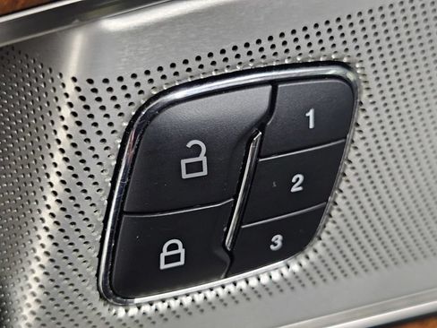 Used 2019 Lincoln Nautilus Reserve w/ Ultimate Package AWD/4WD image 30
