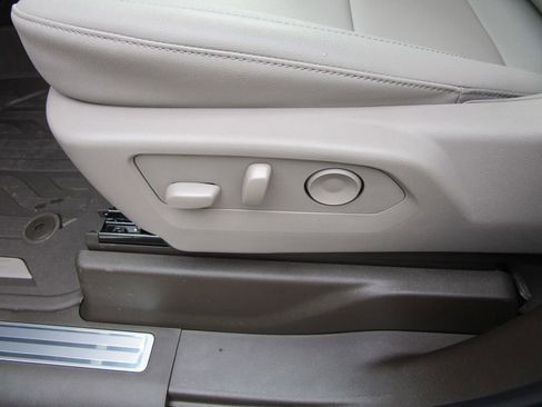 New 2026 GMC Sierra 1500 SLT w/ SLT Premium Plus Package AWD/4WD image 30