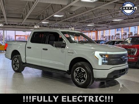 Used 2023 Ford F150 Lightning XLT image 2