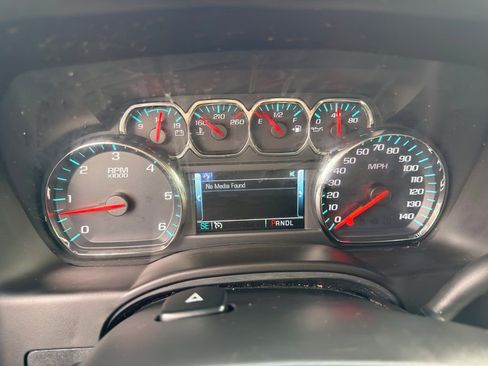 Used 2018 Chevrolet Suburban LT image 46