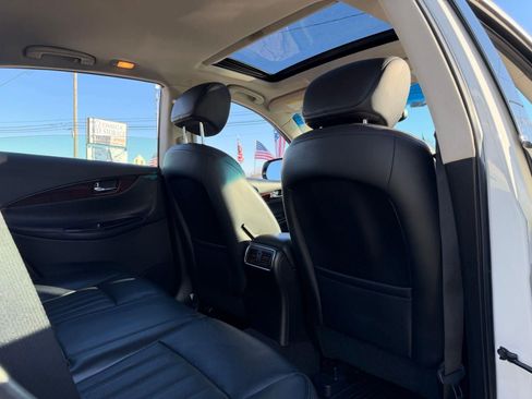 Used 2016 INFINITI QX50 Journey w/ Premium Package image 11