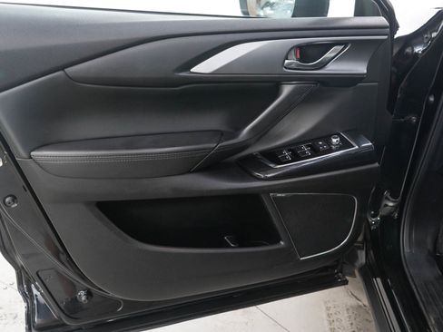 Used 2018 MAZDA CX-9 Touring w/ Touring Premium Package AWD/4WD image 23