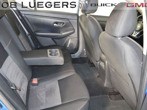 Used 2023 Nissan Sentra SR w/ Electronics Package FWD image 17