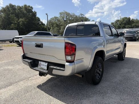 Used 2023 Toyota Tacoma SR5 w/ Technology Package AWD/4WD image 6