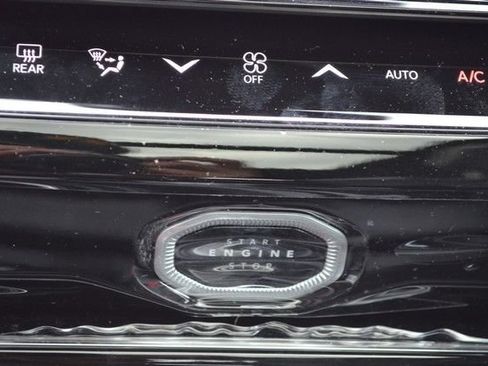 New 2026 Jeep Grand Cherokee Limited AWD/4WD image 24
