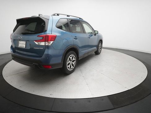 Certified 2024 Subaru Forester Premium AWD/4WD image 32