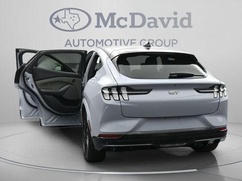 Used 2025 Ford Mustang Mach-E GT AWD/4WD image 44