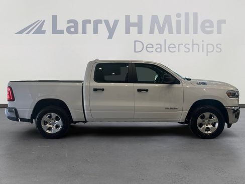 New 2025 RAM 1500 Big Horn image 6