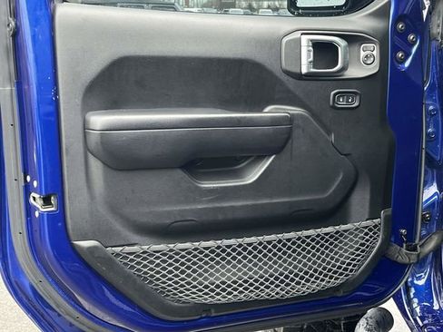 Used 2018 Jeep Wrangler Unlimited Sport S image 14