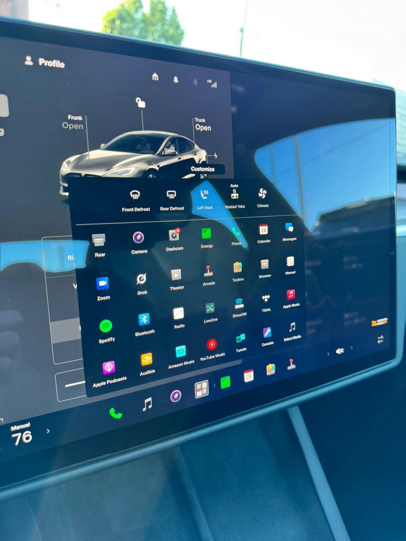 Used 2022 Tesla Model S Standard Range AWD/4WD image 38