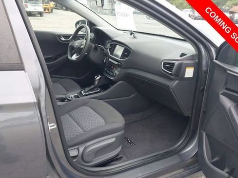 Used 2018 Hyundai Ioniq Blue FWD image 5