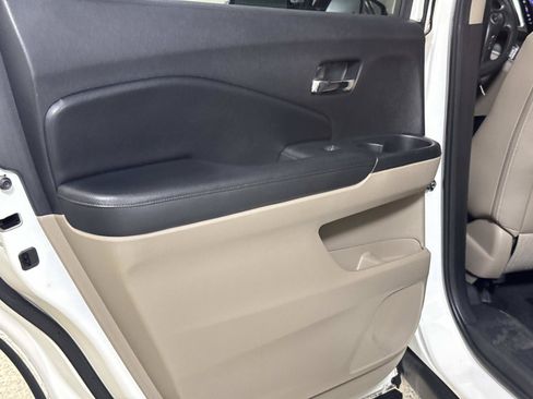 Used 2017 Honda Pilot EX-L image 12