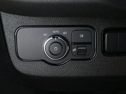 Used 2026 Mercedes-Benz Sprinter 3500 image 9