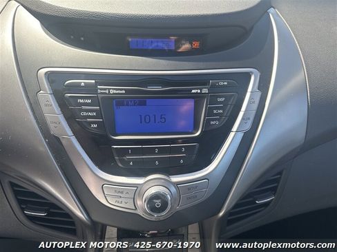 Used 2013 Hyundai Elantra SE image 26