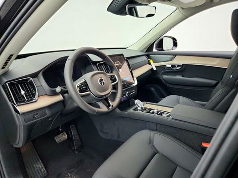 New 2026 Volvo XC90 B5 Plus w/ Protection Package image 16