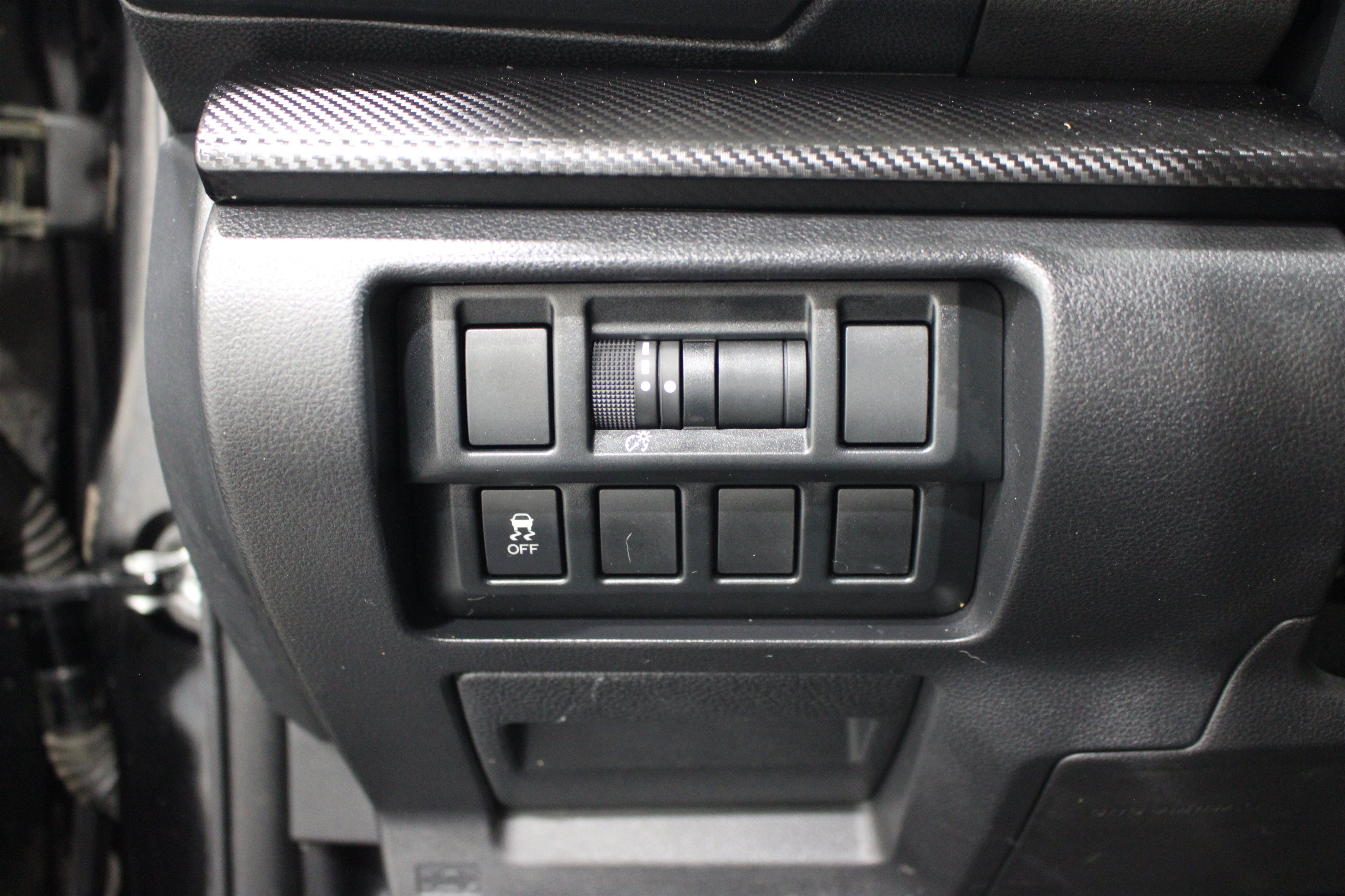 Used 2018 Subaru Crosstrek 2.0i AWD/4WD image 8