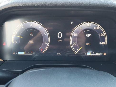 New 2025 Jeep Grand Cherokee Limited w/ Black Appearance Package image 11