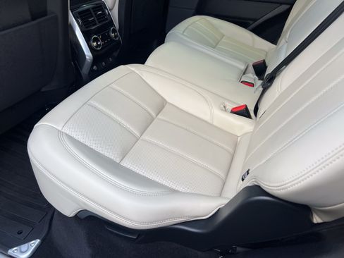 Used 2022 Land Rover Range Rover Sport HSE Silver Edition AWD/4WD image 25