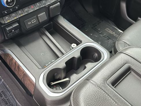 Used 2021 GMC Sierra 1500 Denali w/ Denali Ultimate Package image 21