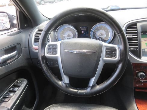 Used 2012 Chrysler 300 Limited RWD image 14
