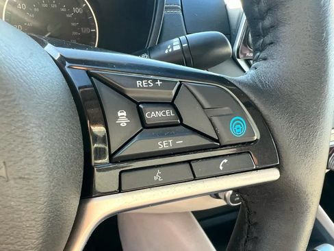 Used 2019 Nissan Altima 2.5 SV FWD image 9