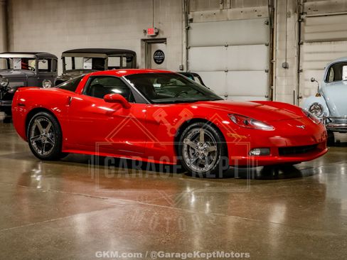 Used 2007 Chevrolet Corvette Coupe image 1