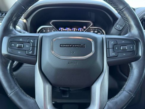 Used 2019 GMC Sierra 1500 Denali w/ Denali Ultimate Package AWD/4WD image 19
