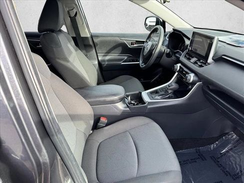 Used 2025 Toyota RAV4 XLE AWD/4WD image 20