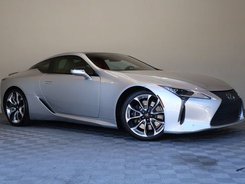 Used 2018 Lexus LC 500 Coupe w/ Sport Package RWD image 2