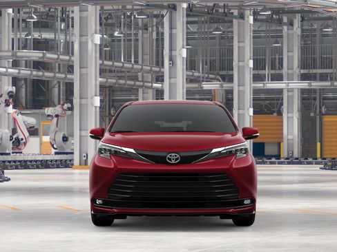 New 2026 Toyota Sienna XLE FWD image 19