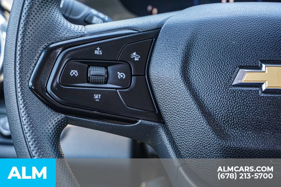 Used 2025 Chevrolet Trax LT FWD image 28