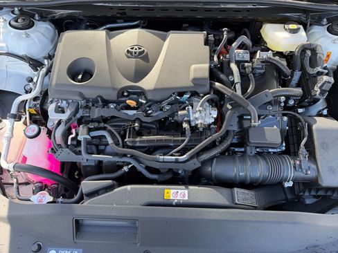 Used 2025 Toyota Camry XSE image 31