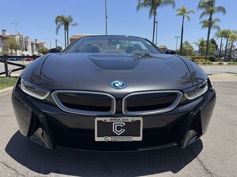Used 2019 BMW i8 Roadster AWD/4WD image 14
