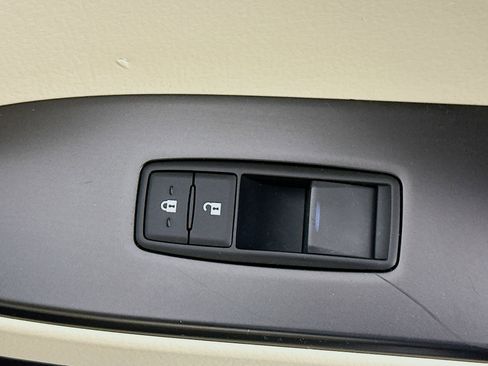 Used 2022 Lexus GX 460 Premium w/ Premium Package image 29