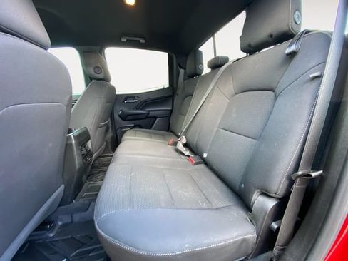Used 2023 Chevrolet Colorado LT w/ LT Convenience Package II AWD/4WD image 13