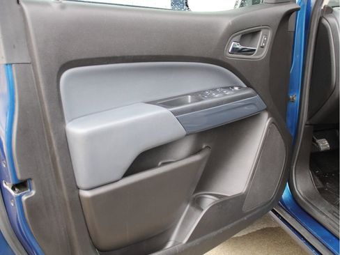 Used 2019 Chevrolet Colorado Z71 image 9