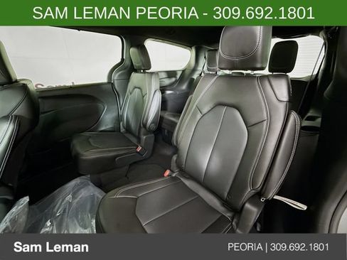 New 2026 Chrysler Pacifica Select w/ S Appearance Package FWD image 23
