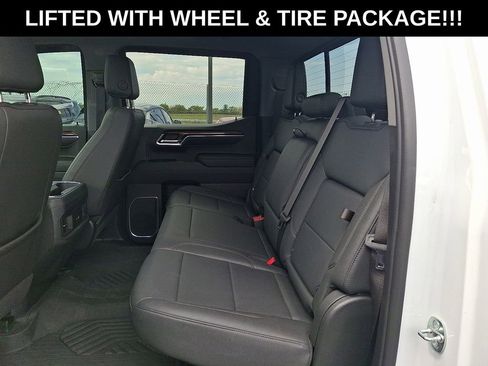 Used 2023 Chevrolet Silverado 1500 LT Trail Boss w/ LT Trail Boss Premium Package AWD/4WD image 10