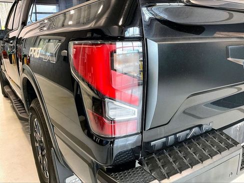 Used 2021 Nissan Titan PRO-4X w/ Pro-4x Convenience Package image 25