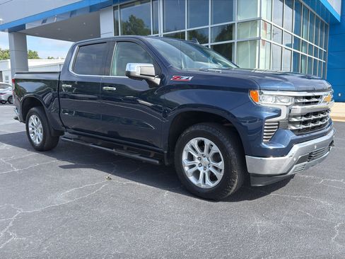 Used 2023 Chevrolet Silverado 1500 LTZ w/ Technology Package AWD/4WD image 2