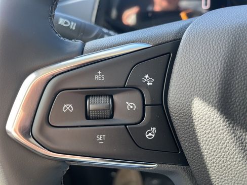 New 2026 Chevrolet Trax LT w/ Sunroof Package image 14