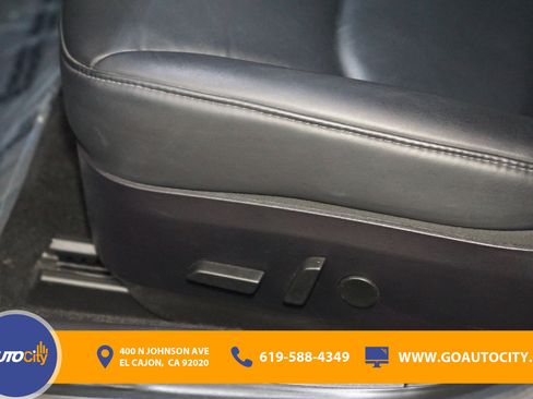 Used 2019 Tesla Model 3 Standard Range image 18