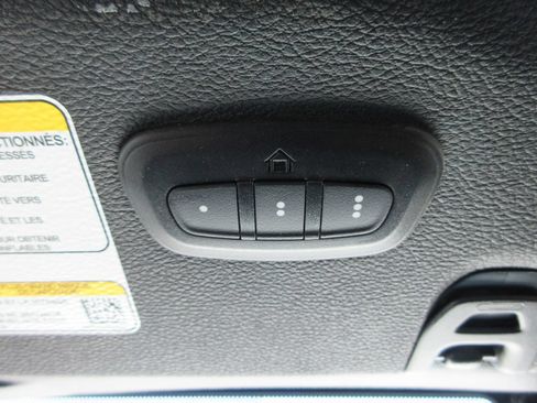Used 2024 Jeep Wrangler Unlimited Sahara w/ Technology Group AWD/4WD image 33