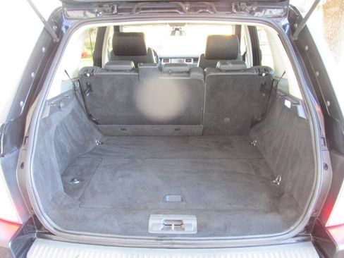 Used 2010 Land Rover Range Rover Sport HSE image 28