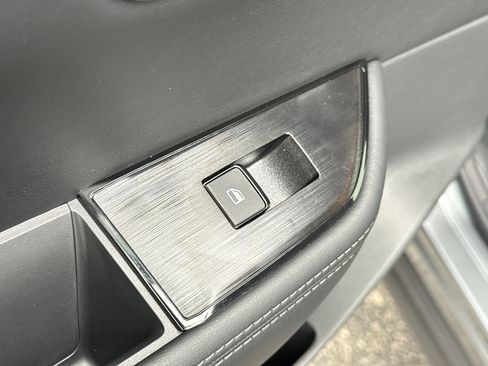 New 2026 Nissan Rogue SV image 30