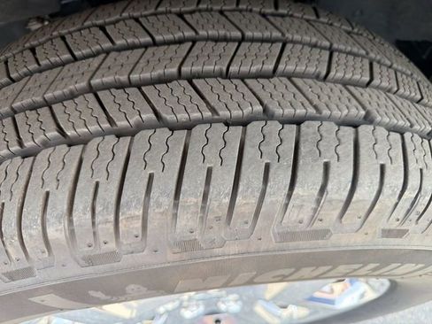 Certified 2021 Ford F150 Lariat image 38