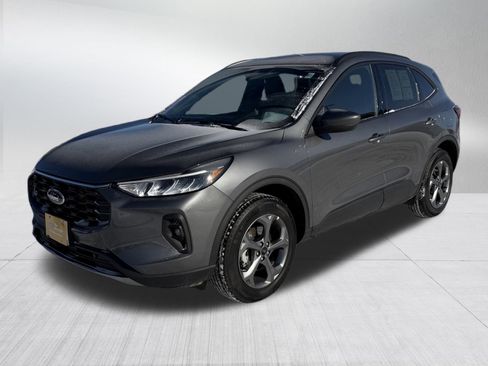 Certified 2025 Ford Escape ST-Line Select image 3